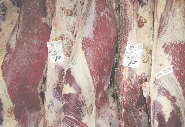 Les industriels mettraient en avant l'importance de leurs stocks de viande.